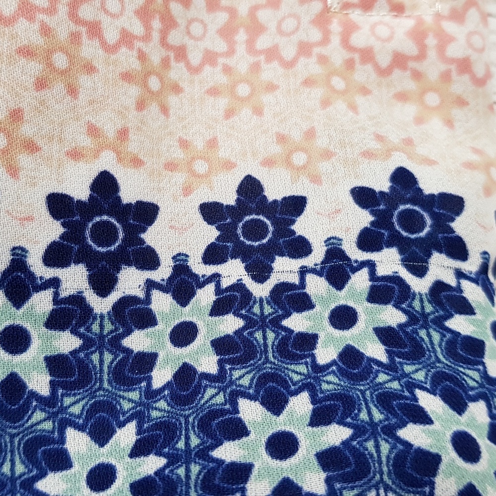 Candie's Blouse Shirt - Picture 5 of 8